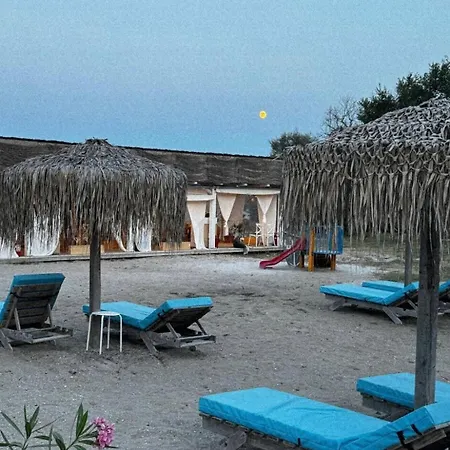 Casa Blanca *